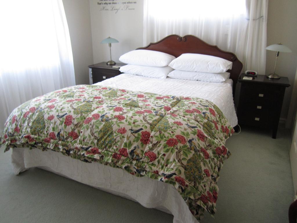 Be My Guest Bed & Breakfast New Plymouth Szoba fotó
