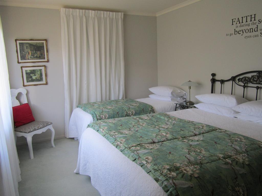 Be My Guest Bed & Breakfast New Plymouth Szoba fotó